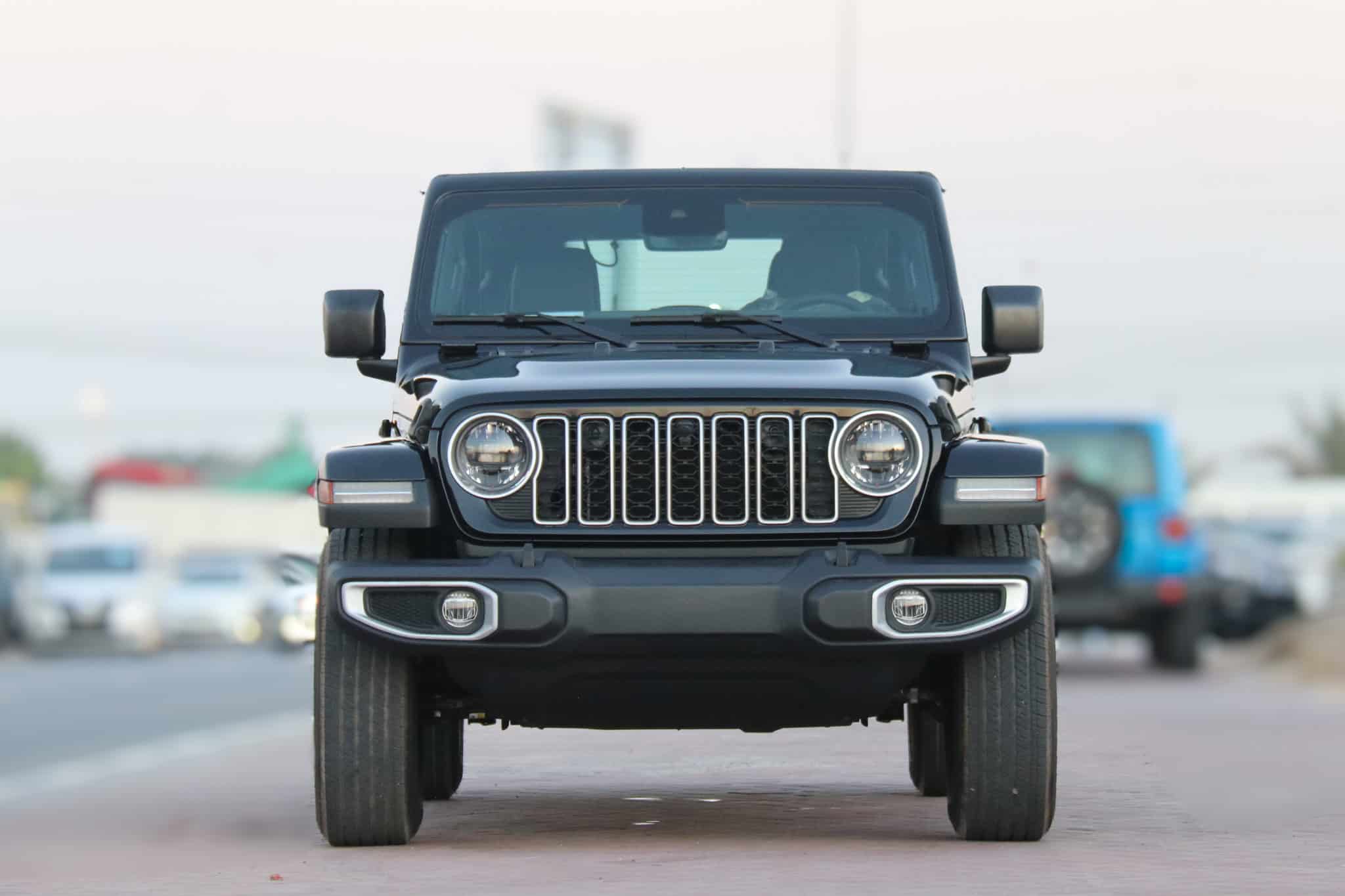 Jeep Wrangler Unlimited Sahara 2.0L Black Clear Coat 2024