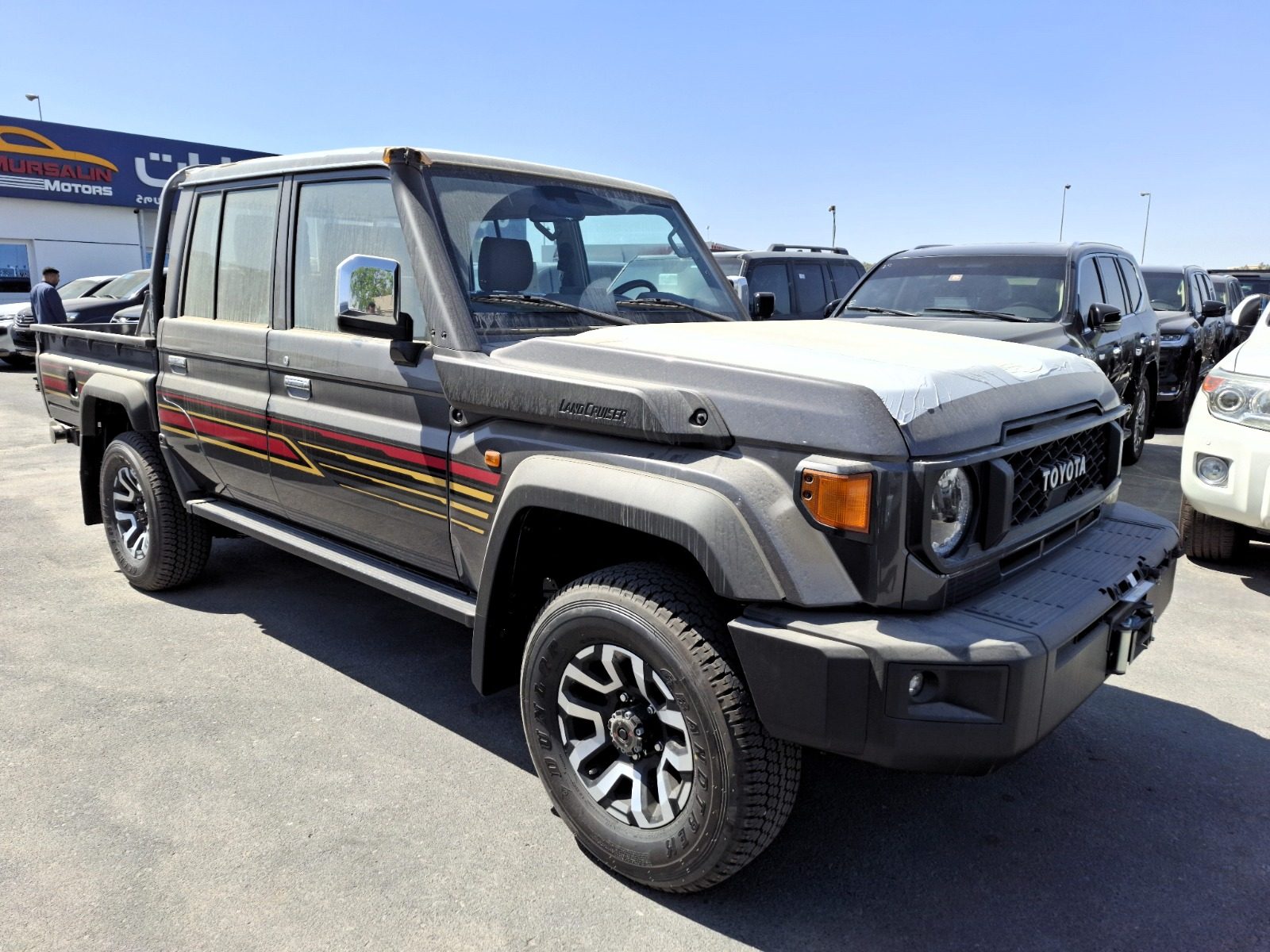 Toyota LC DC Pickup 4.0L 2024 AT Black Petrol