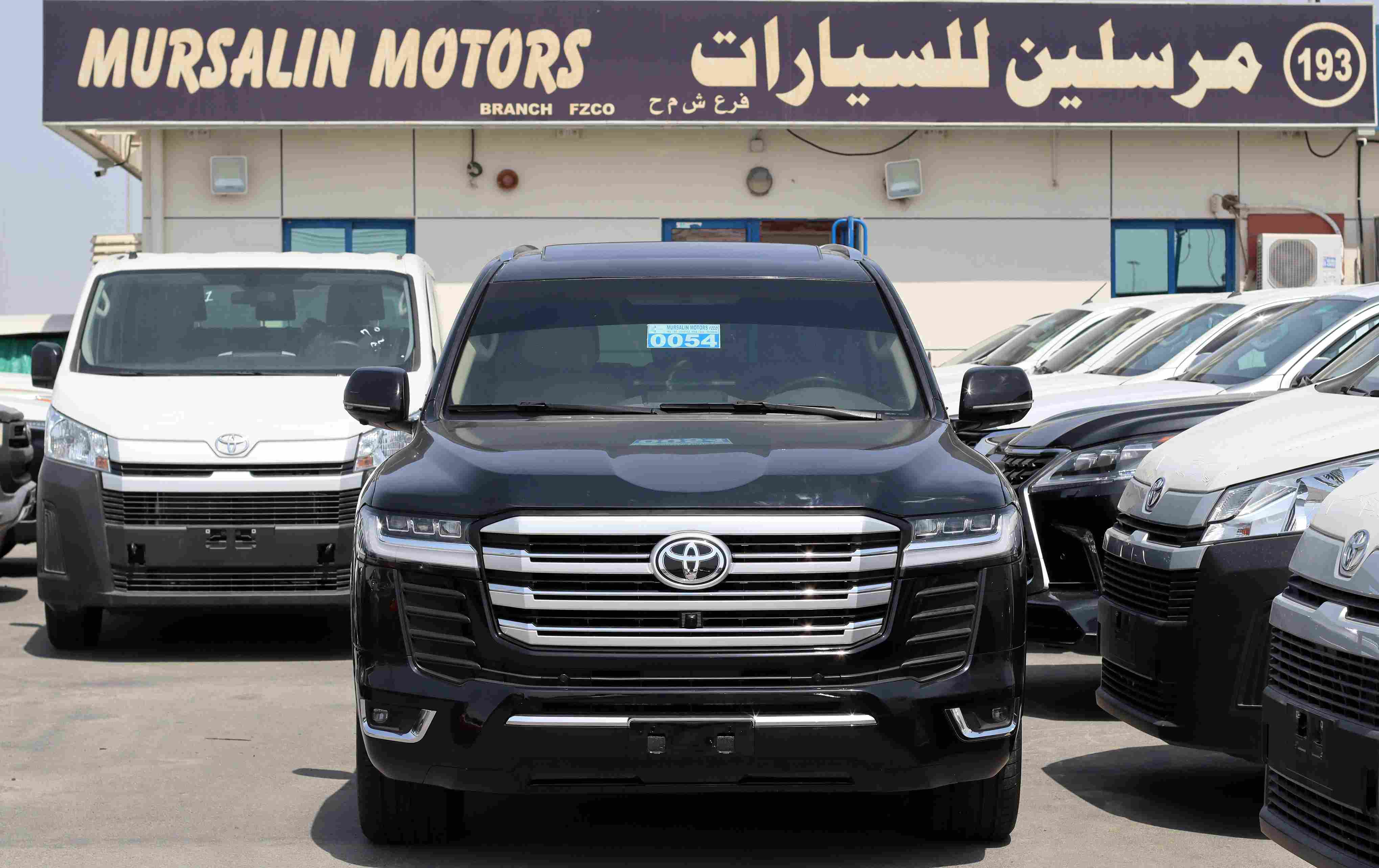Toyota Landcruiser  GXR 4.6L V8 2013 Black Petrol (33466)