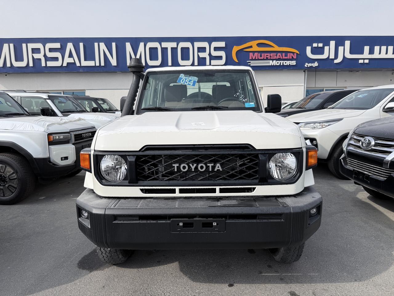 Toyota Landcruiser pickup 2.8L DSL MT DC GCC 2025 White