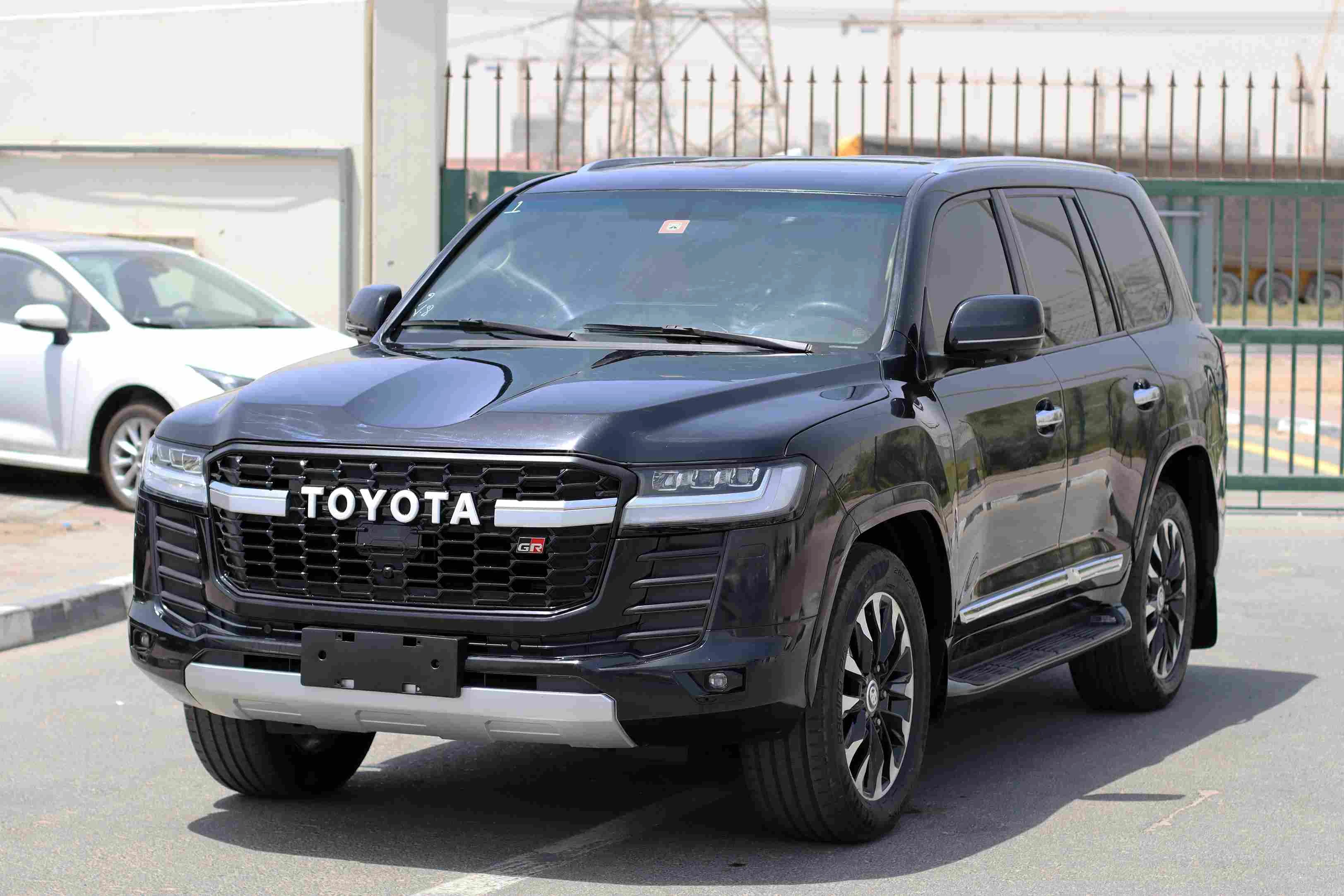 Toyota Landcruiser GXR GR Sport V8 4.6L 2009 Black Petrol (44050)