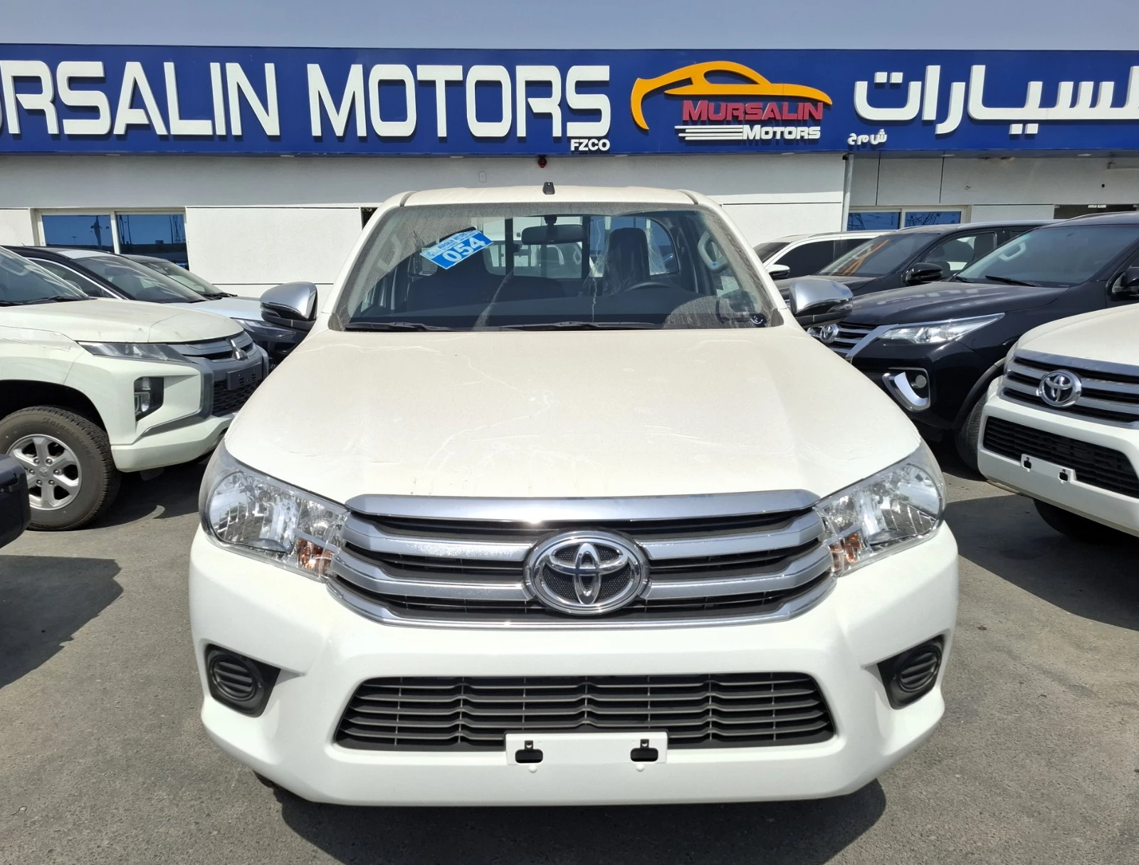 Toyota Hilux 2.4L 2025 MT SC White Diesel Basic
