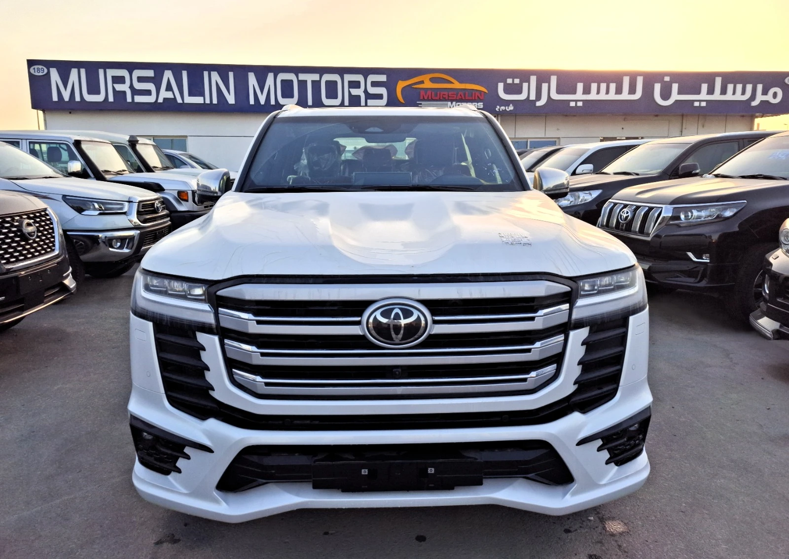 Toyota Landcruiser VXR 3.3L 2025 White Diesel GCC Radar